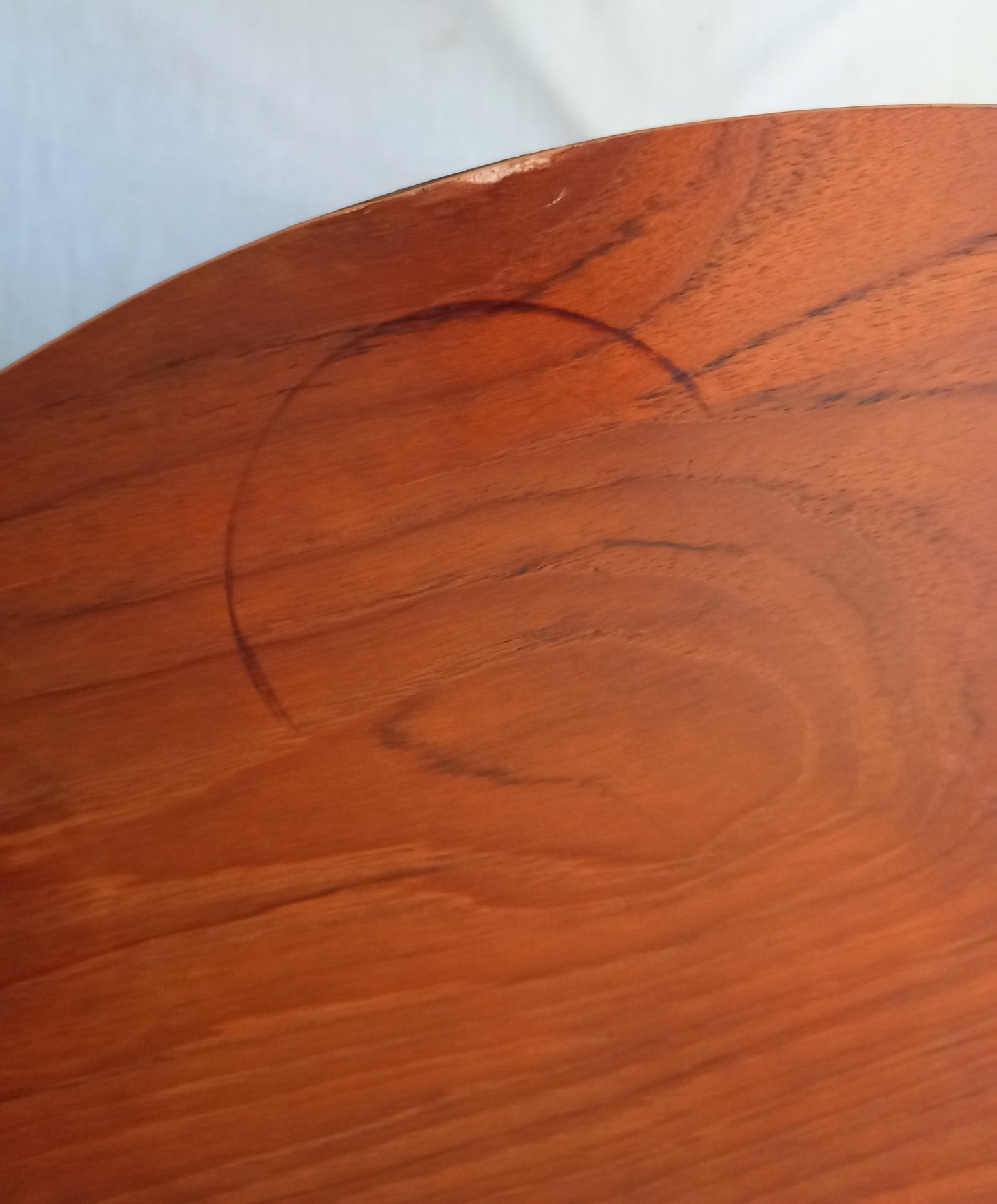 Mid Century real wood round coffee table with tapered legs