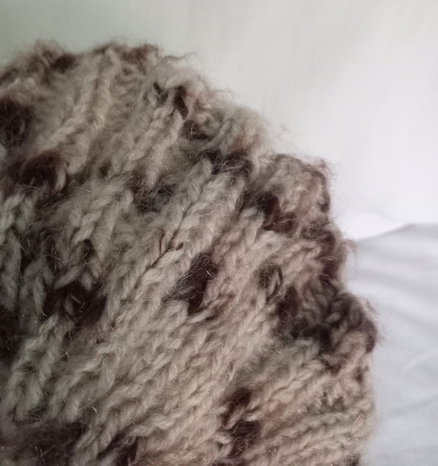 Vintage knitted beret hat in two tone brown wool