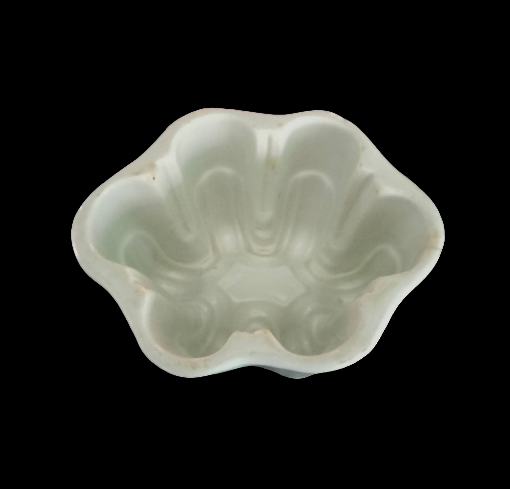 Antique Art Deco Jelly Aspic Blancmange Pie Mould