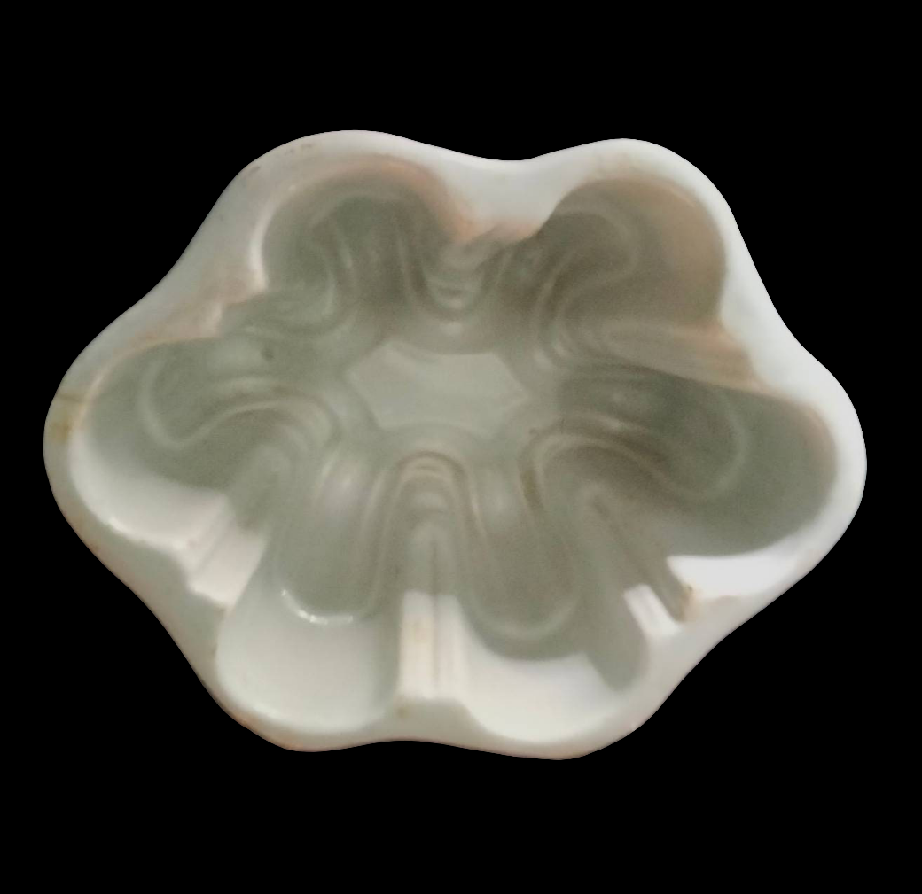 Antique Art Deco Jelly Aspic Blancmange Pie Mould