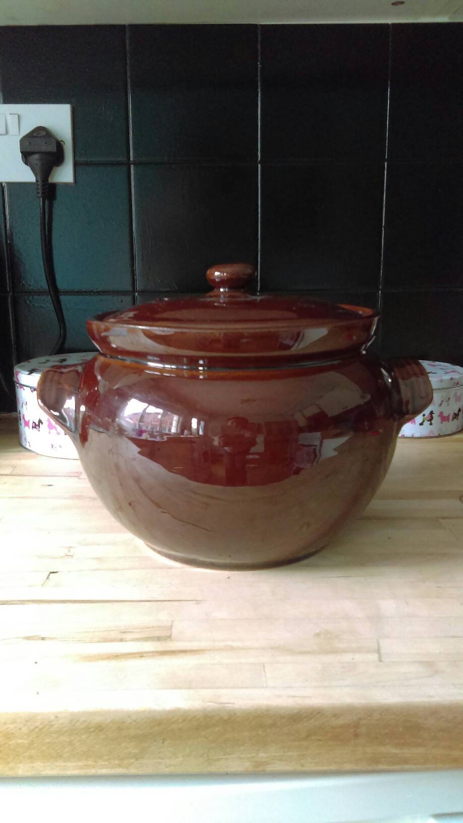 Large brown salt glazed stoneware lidded casserole pot