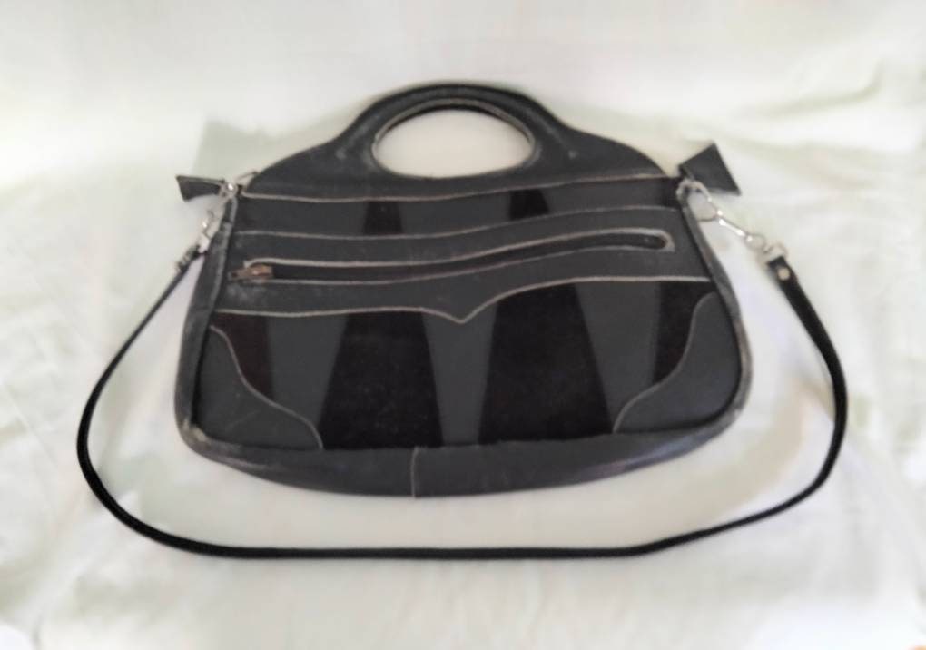 1980s navy blue real leather & suede shoulder or top handle handbag