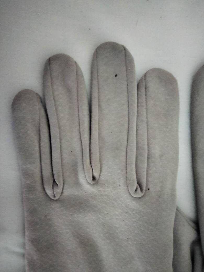 Vintage c1950s beige fleece lined ruched design ladies outdoor gloves M