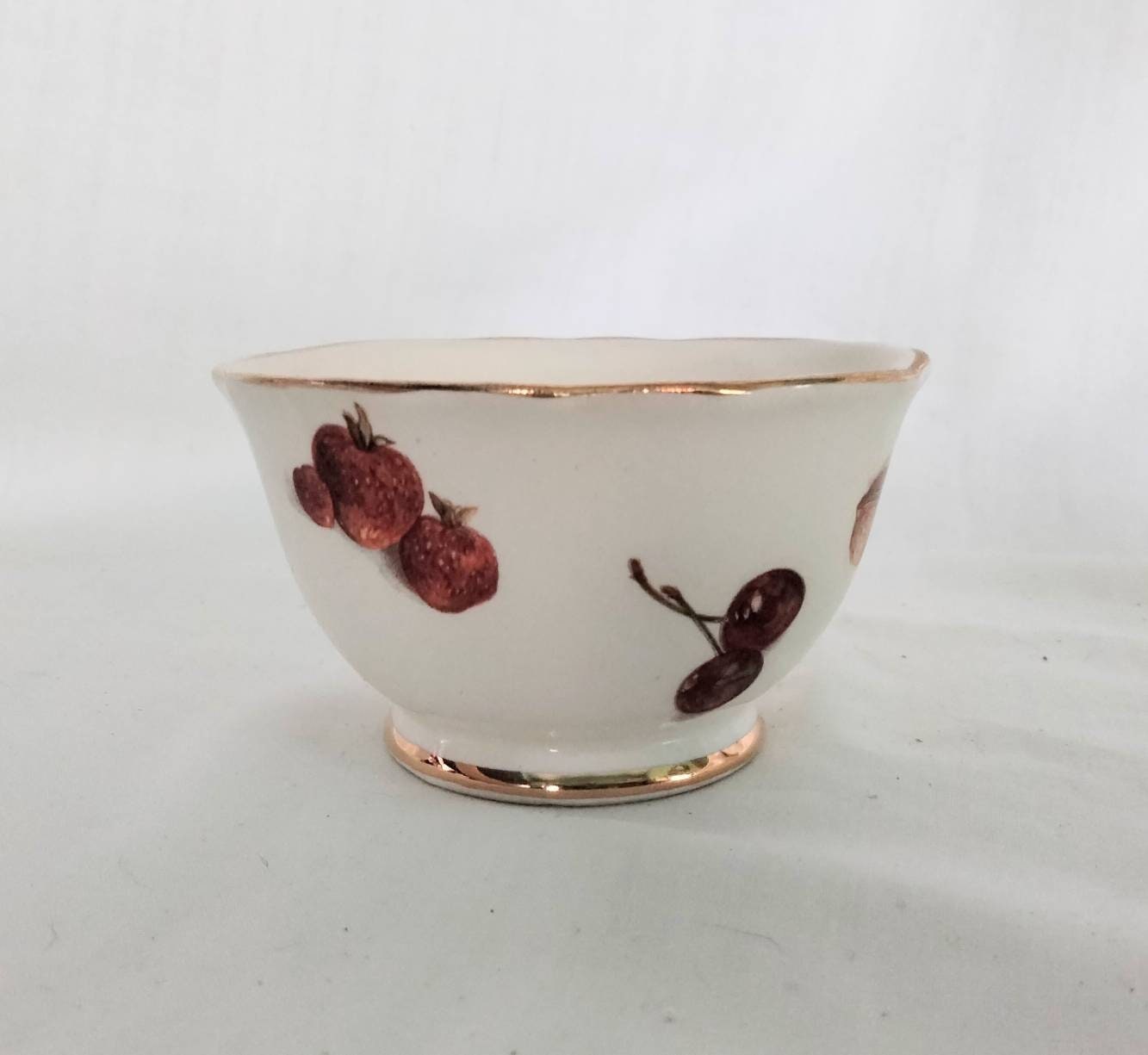 Crown Devon Fruit & Nut Pattern Sugar Bowl