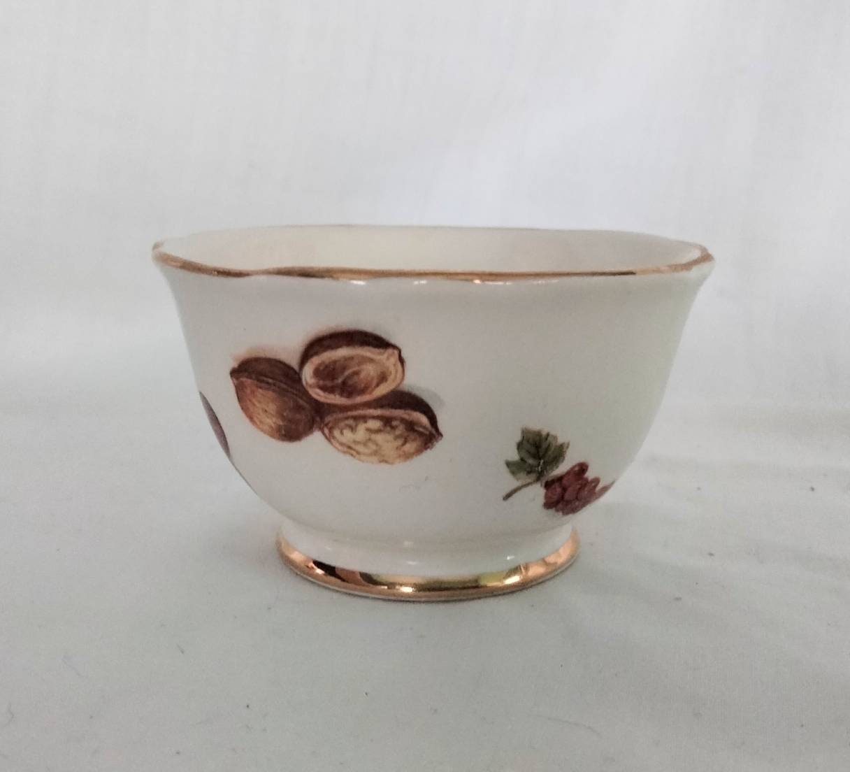 Crown Devon Fruit & Nut Pattern Sugar Bowl
