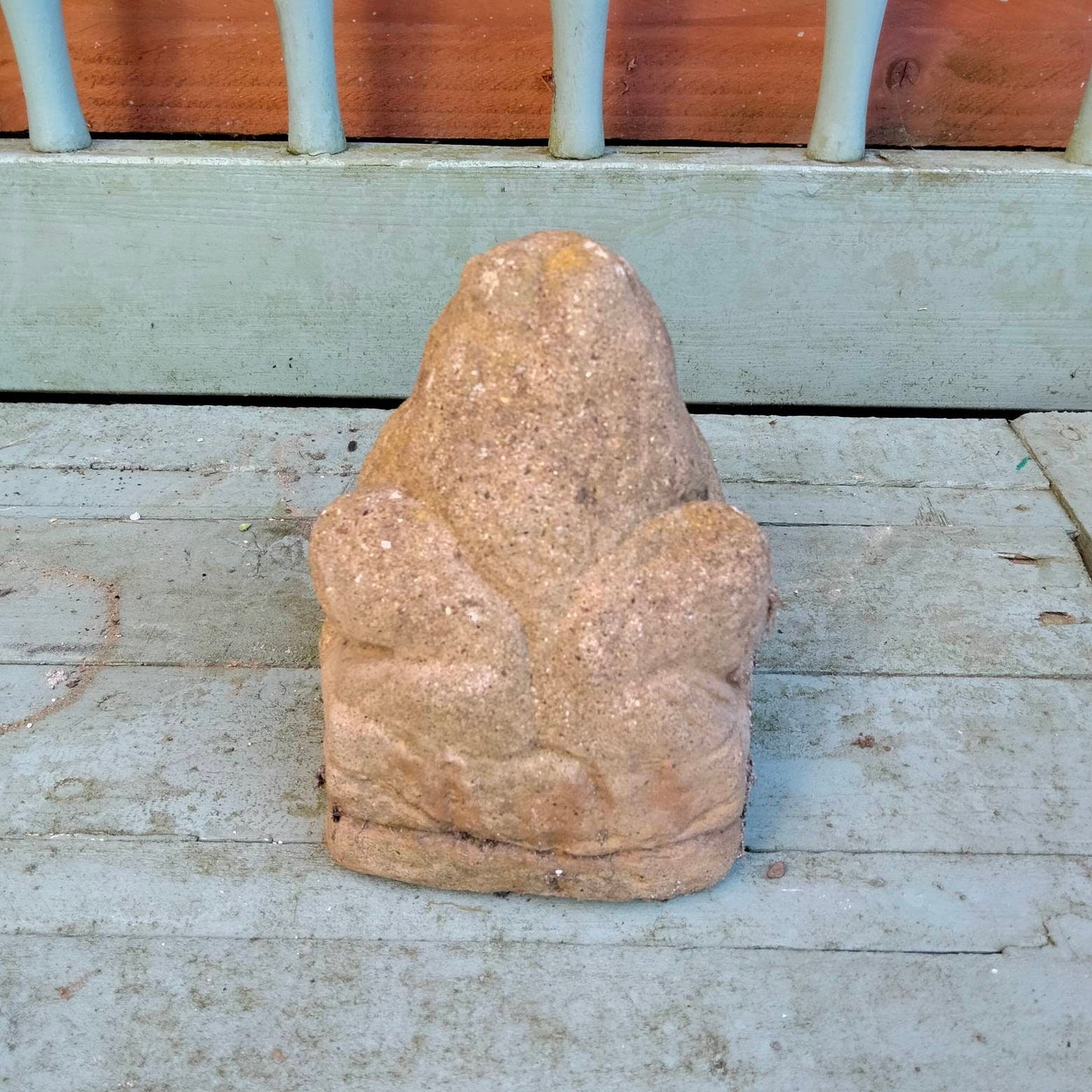 1970s concrete frog garden statue