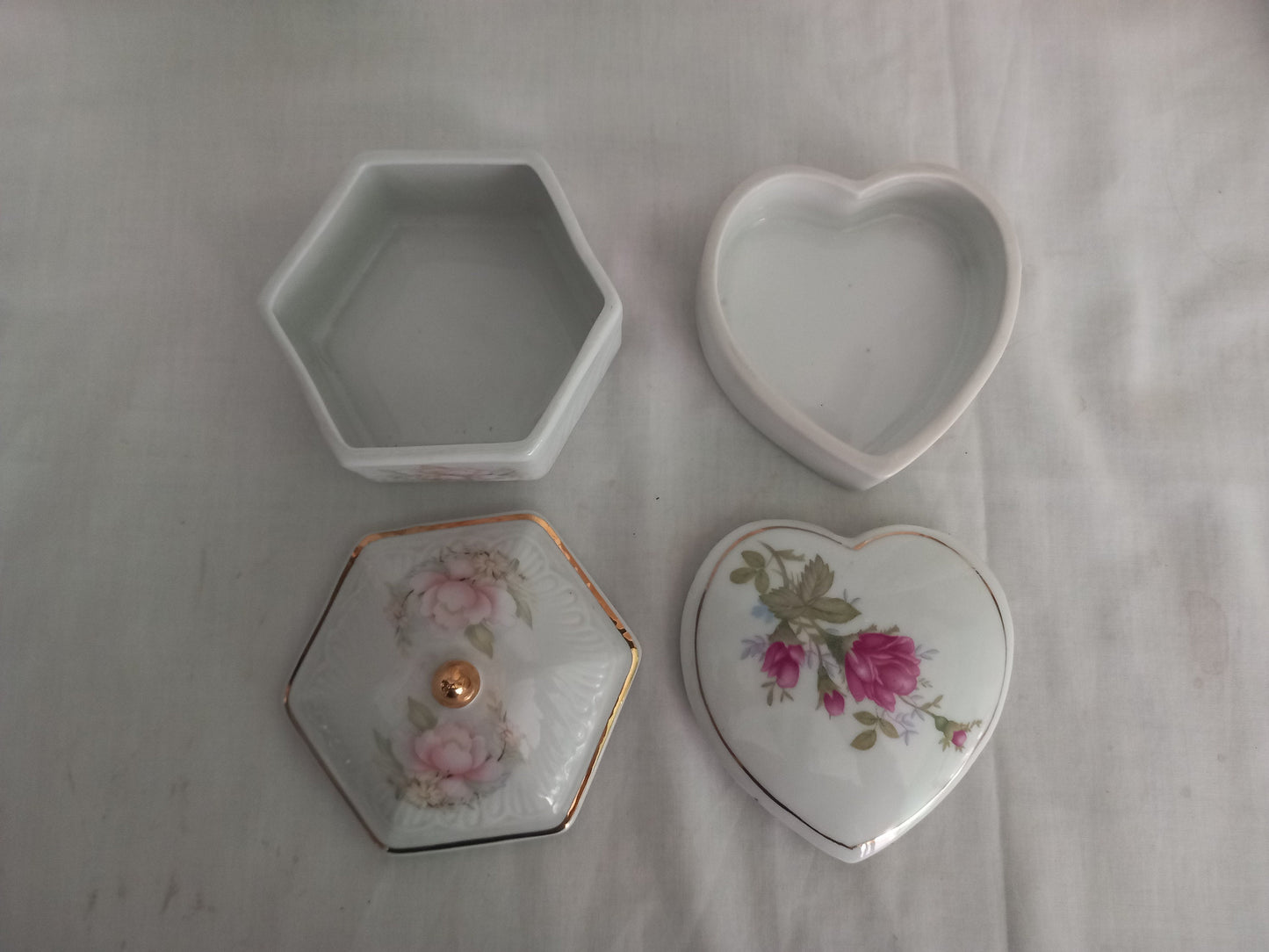Diana Romania 1980s porcelain lidded trinket pots