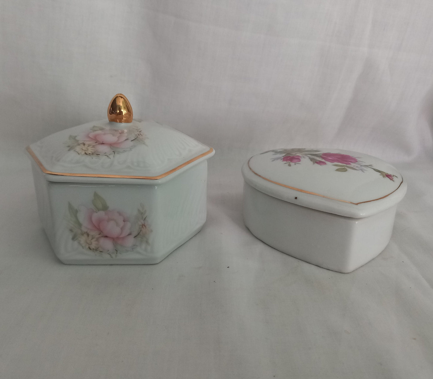 Diana Romania 1980s porcelain lidded trinket pots