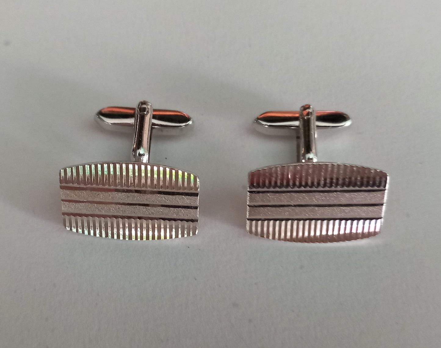 1970s silvertone textured rectangular geometric design cufflinks
