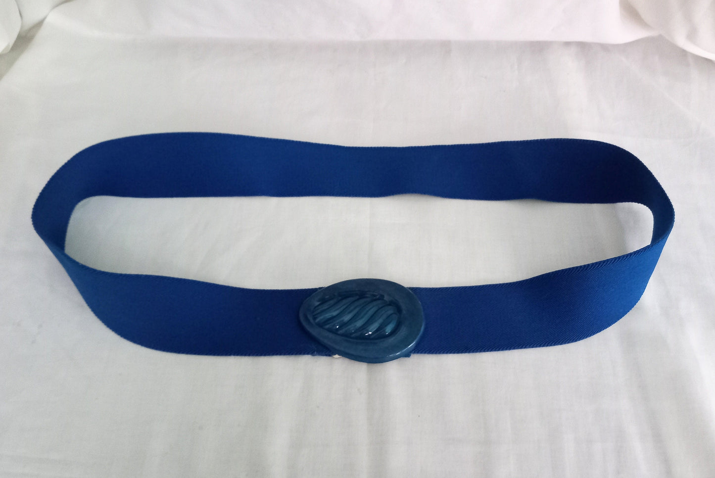 1980s Blue Elasticated Waist Cinch Belt With Teardrop Clasp L 40"