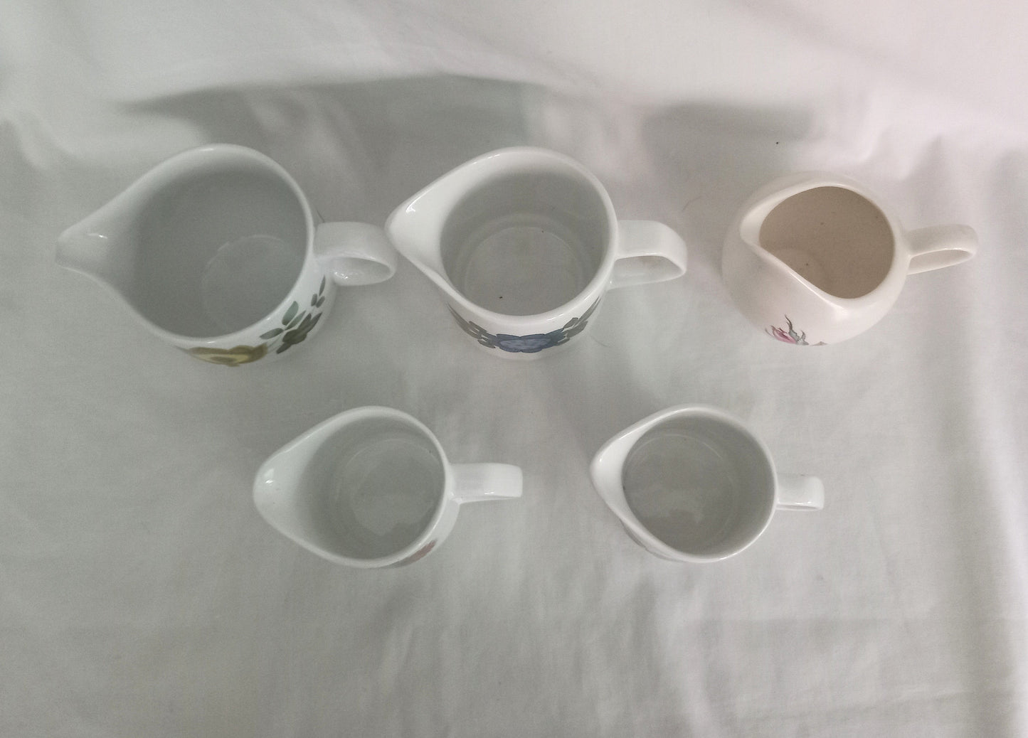 5 Mid Century J&G Studio Meakin Flower Pattern Milk and Cream Jugs