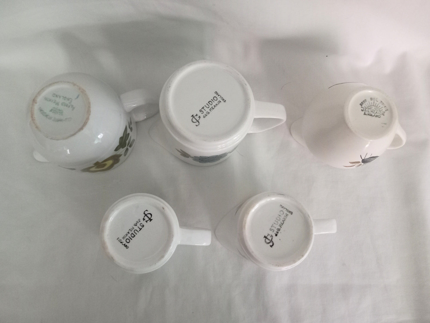 5 Mid Century J&G Studio Meakin Flower Pattern Milk and Cream Jugs