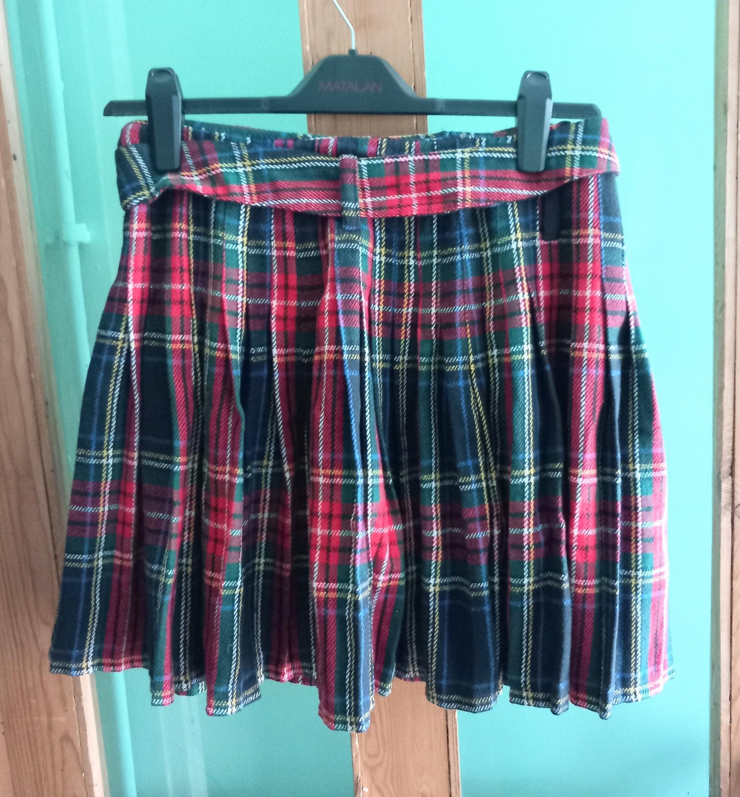 1980s Red & Green Tartan Plaid Pleated Flat Front Kilt Mini Skirt 10 12