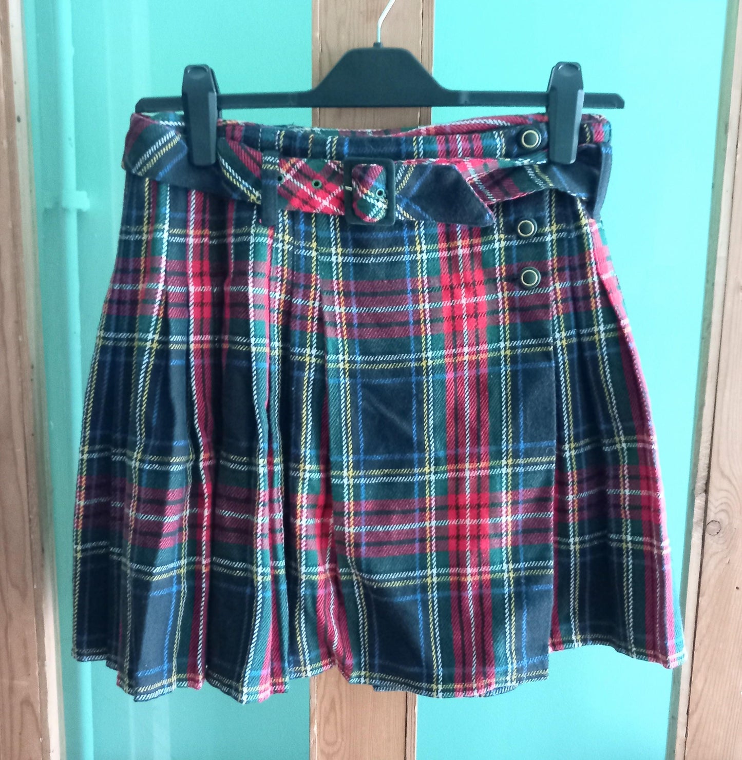 1980s Red & Green Tartan Plaid Pleated Flat Front Kilt Mini Skirt 10 12