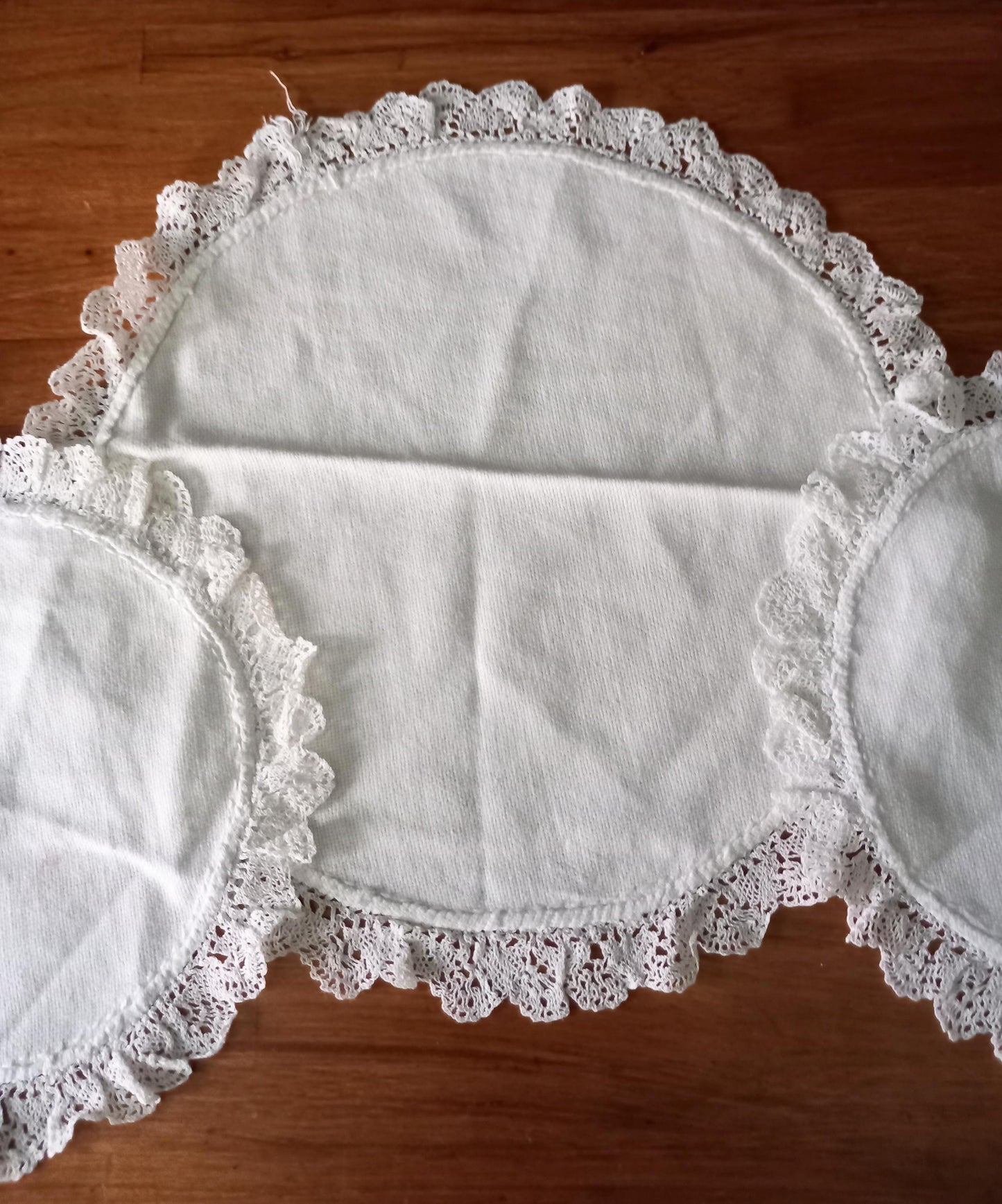 Set of 3 vintage Edwardian white round cotton doilies with hand made lace edge