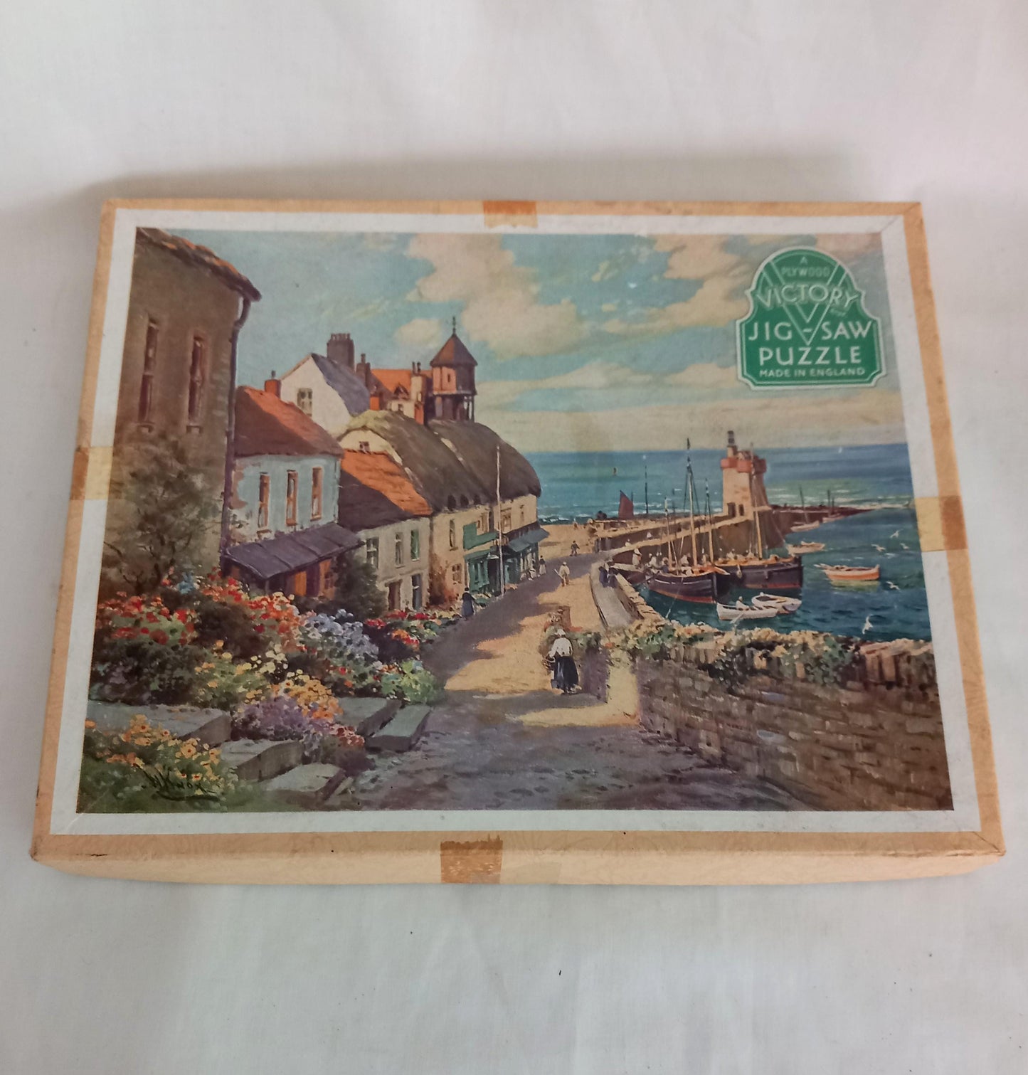 c1940s Victory plywood jigsaw puzzle of seaside village scene