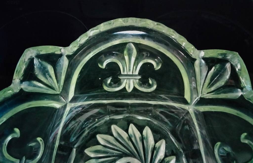 C1950s heavy pressed clear glass fruit bowl with Fleur de Lys pattern