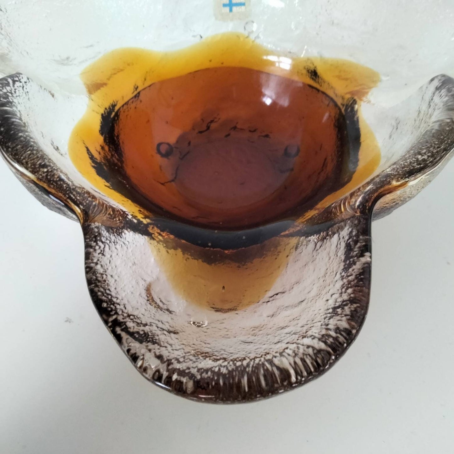 Mid Century Humppila Finland signed Pertti Santalahti cola glass bowl
