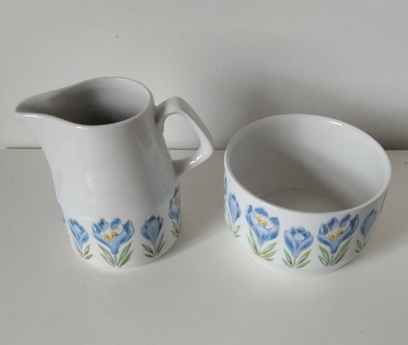 Mid century Wood & Sons Alpine blue flower creamer jug and sugar bowl set