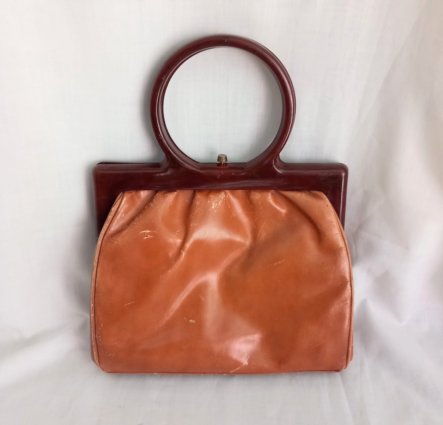 Vintage women's clothing & accessories