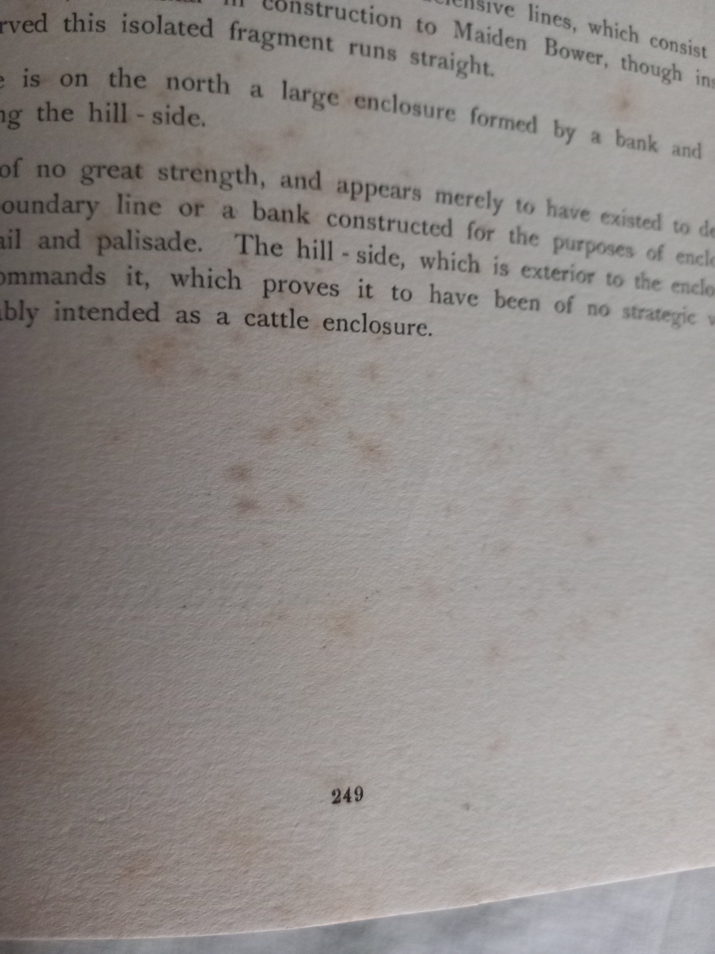 Rare book Earthworks Of Bedfordshire by Beauchamp Wadmore 1920 Illustrated