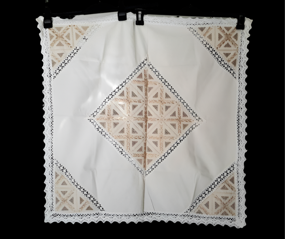 Edwardian hand made tablecloth in cream cotton and lace