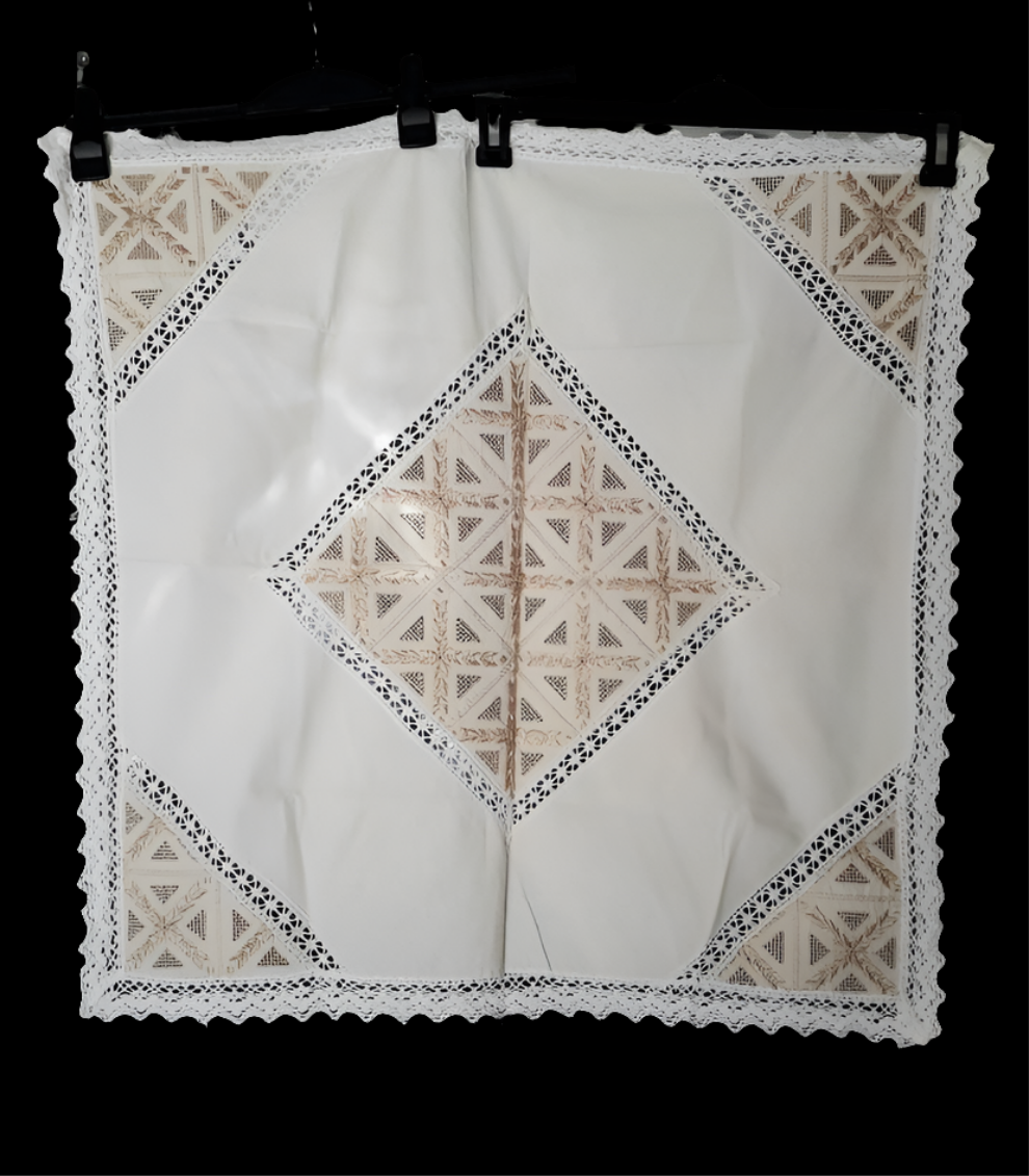 Edwardian hand made tablecloth in cream cotton and lace