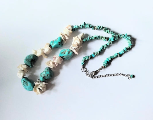 Turquoise & mother of pearl semi precious stone chip bead necklace