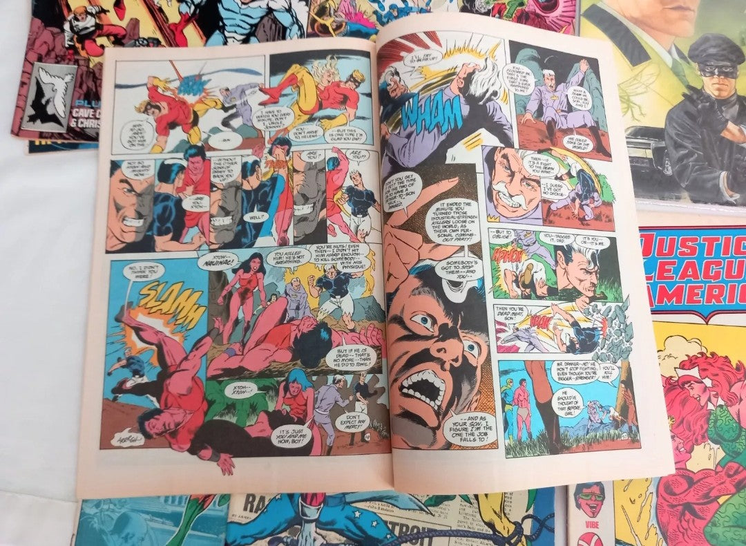 DC copper age 10 comic mixed lot including Green Hornet, Hawk & Dove, Justice League c1990
