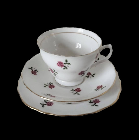 C1950s Colclough cup, saucer & plate trio with red rose pattern