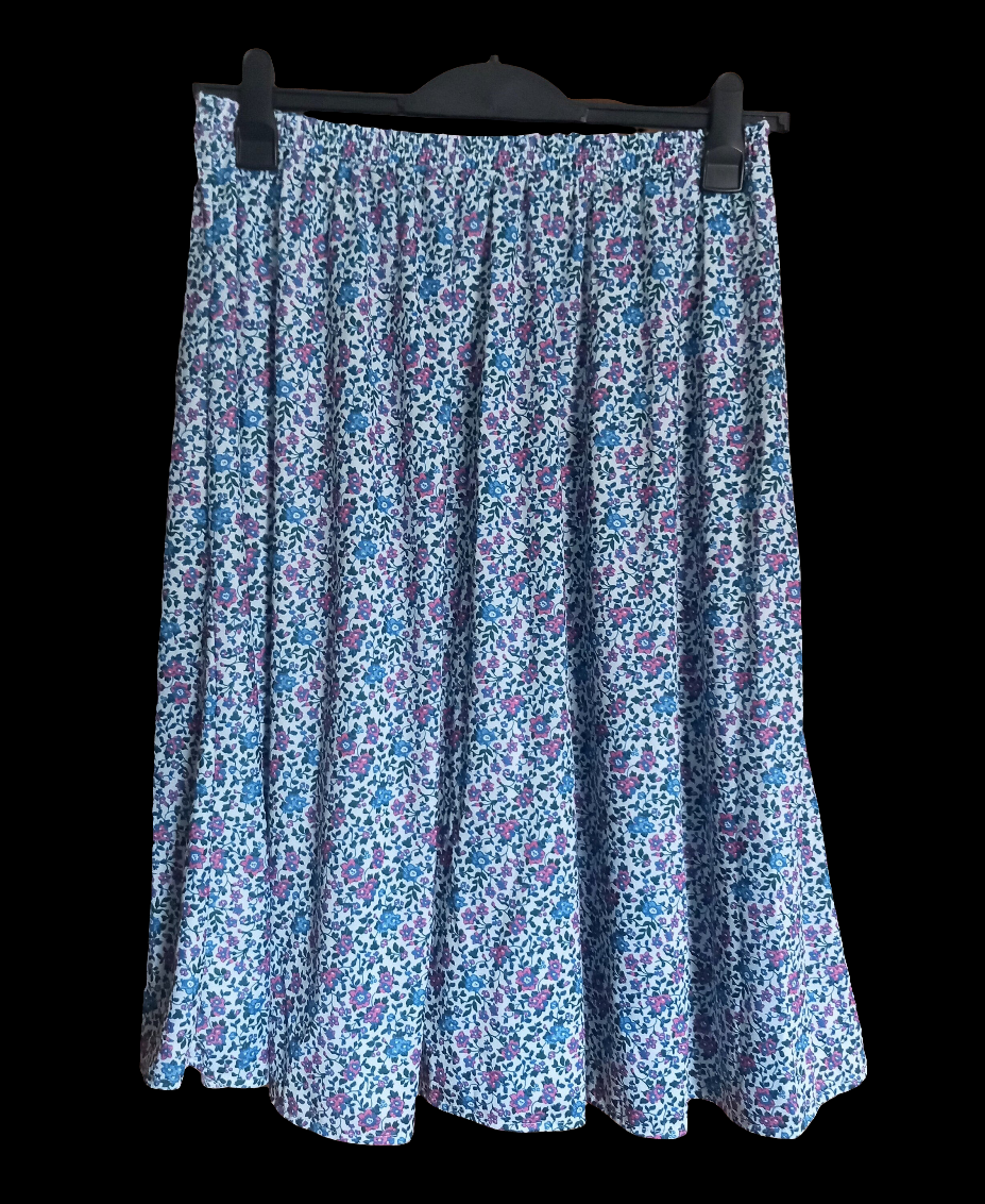 True vintage 1960s/70s Pink & Blue Flower Print Flared Skirt 16