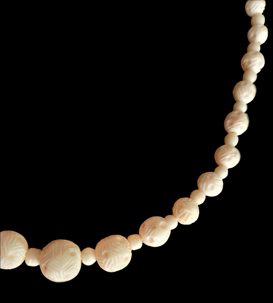 Vintage white hand carved bovine bone graduated bead necklace