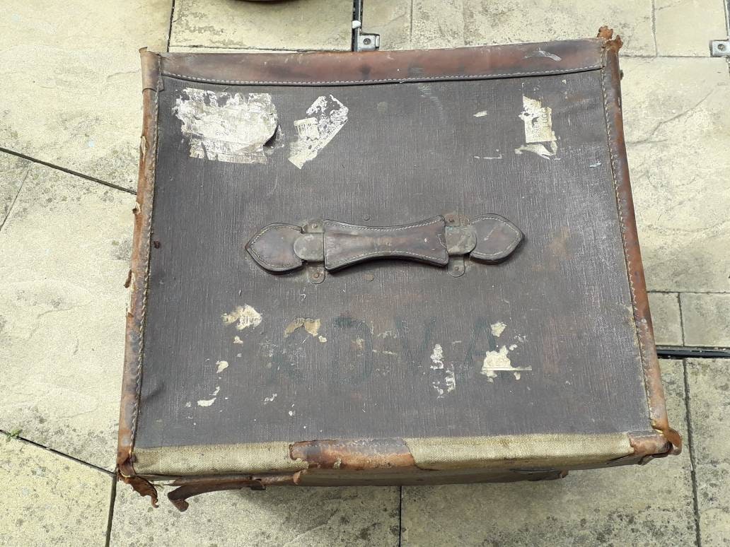 Antique brown leather effect square trunk