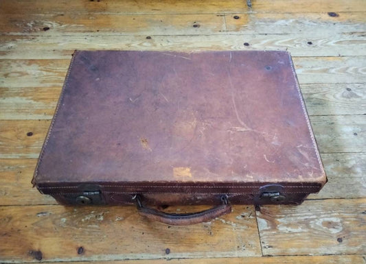 c1940s Capitol Brand tan brown real leather suitcase 20"