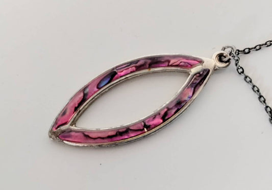1980s silvertone & pink abalone shell oval pendant necklace