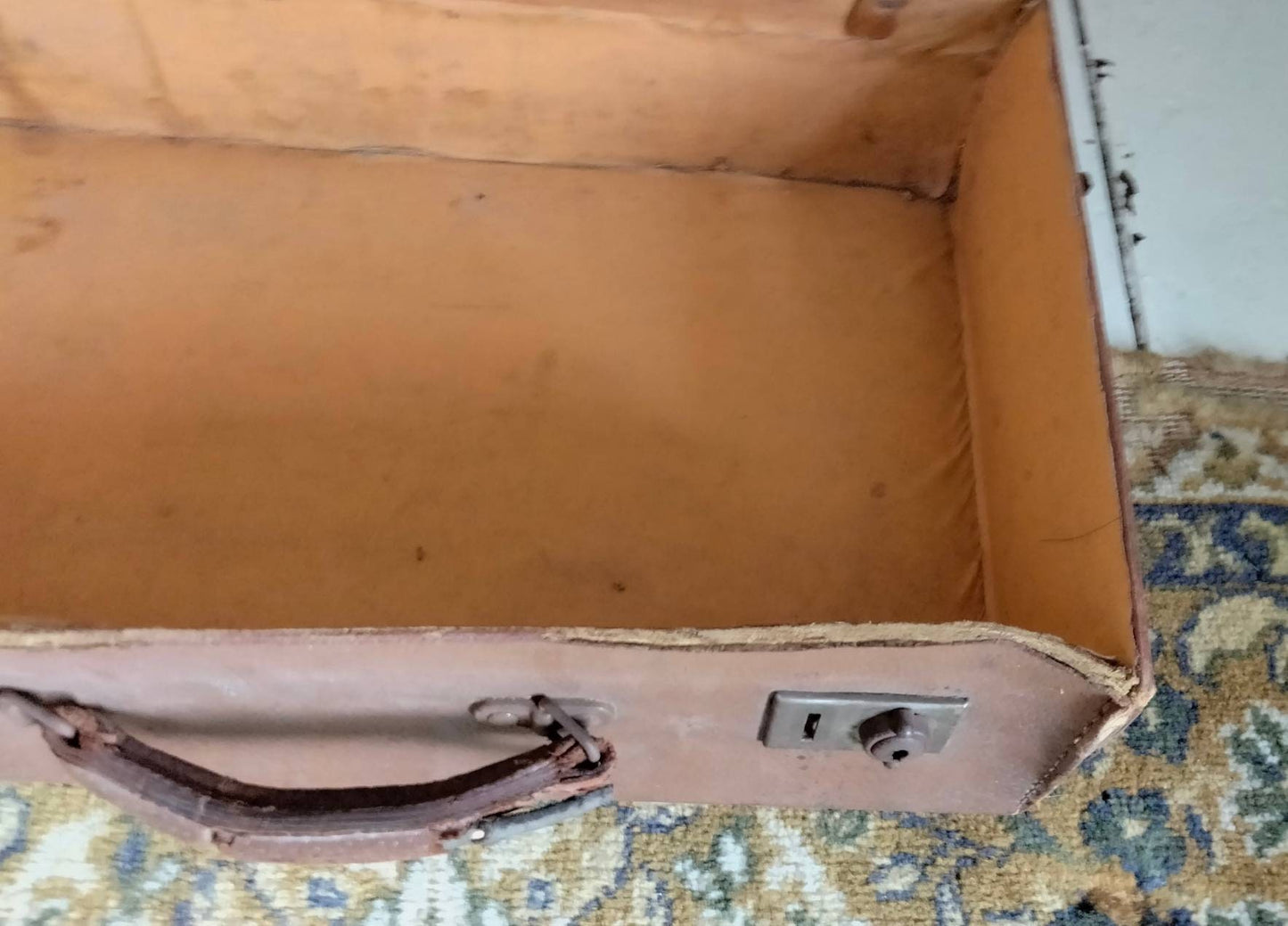 Mid century tan brown real leather small suitcase 18"