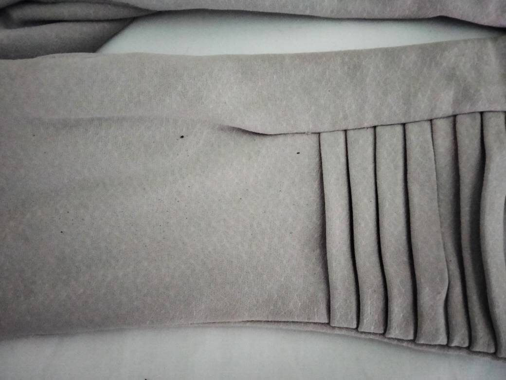 Vintage c1950s beige fleece lined ruched design ladies outdoor gloves M