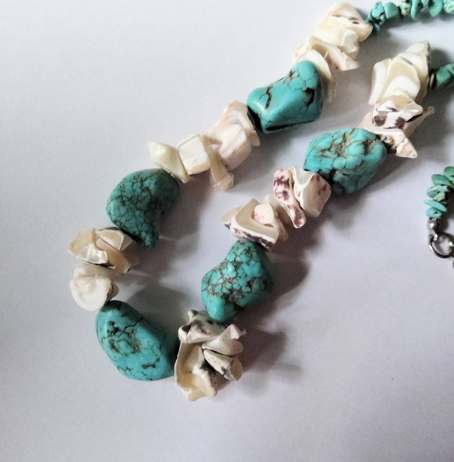 Turquoise & mother of pearl semi precious stone chip bead necklace