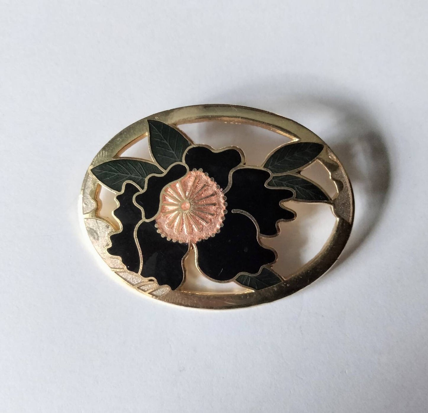 1980s goldtone and cloisonne enamel black & pink flower brooch