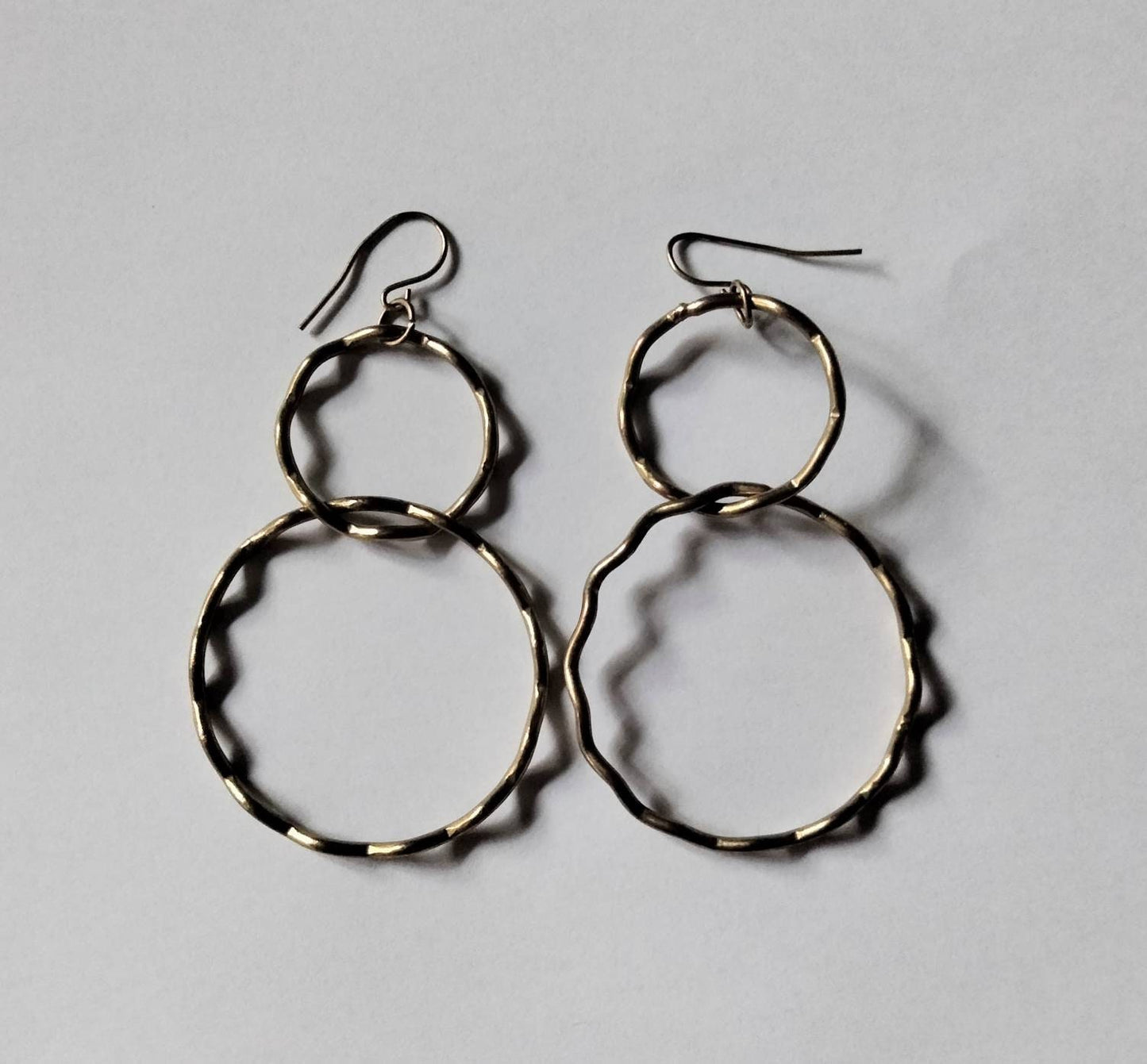 1980s gold plated crimped circle dangly earrings