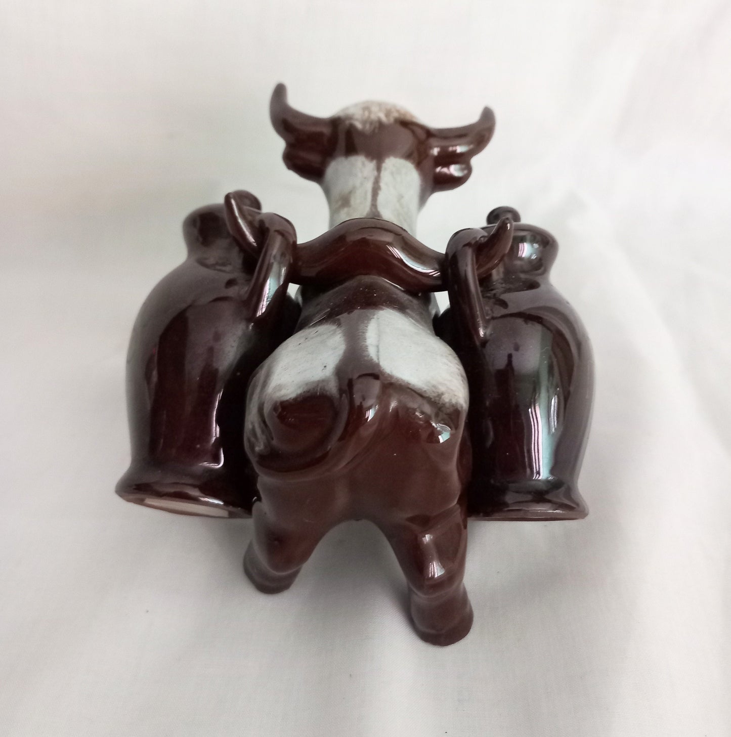 1980s brown & white mottled glaze cow design salt and pepper cruet set