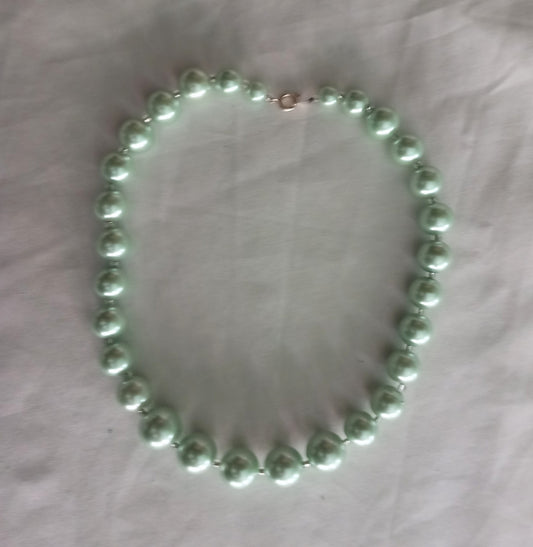 1960s blue glass pearl graduated bead necklace