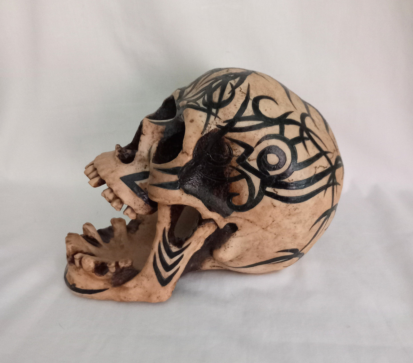 2002 Adam's Apple Screaming Human Skull Replica With Tribal Art Tattoo, Life Size