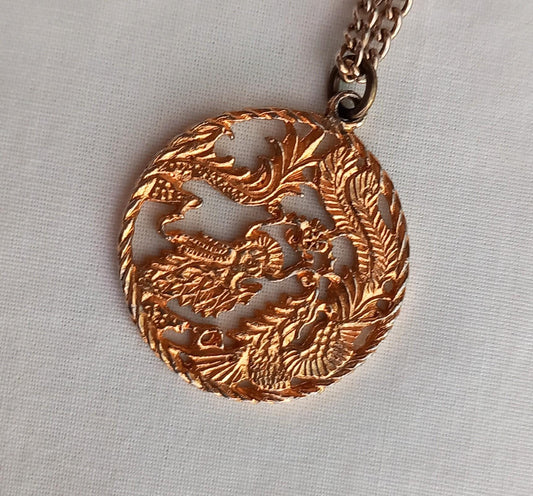 1970s goldtone Chinese style bird round pendant necklace