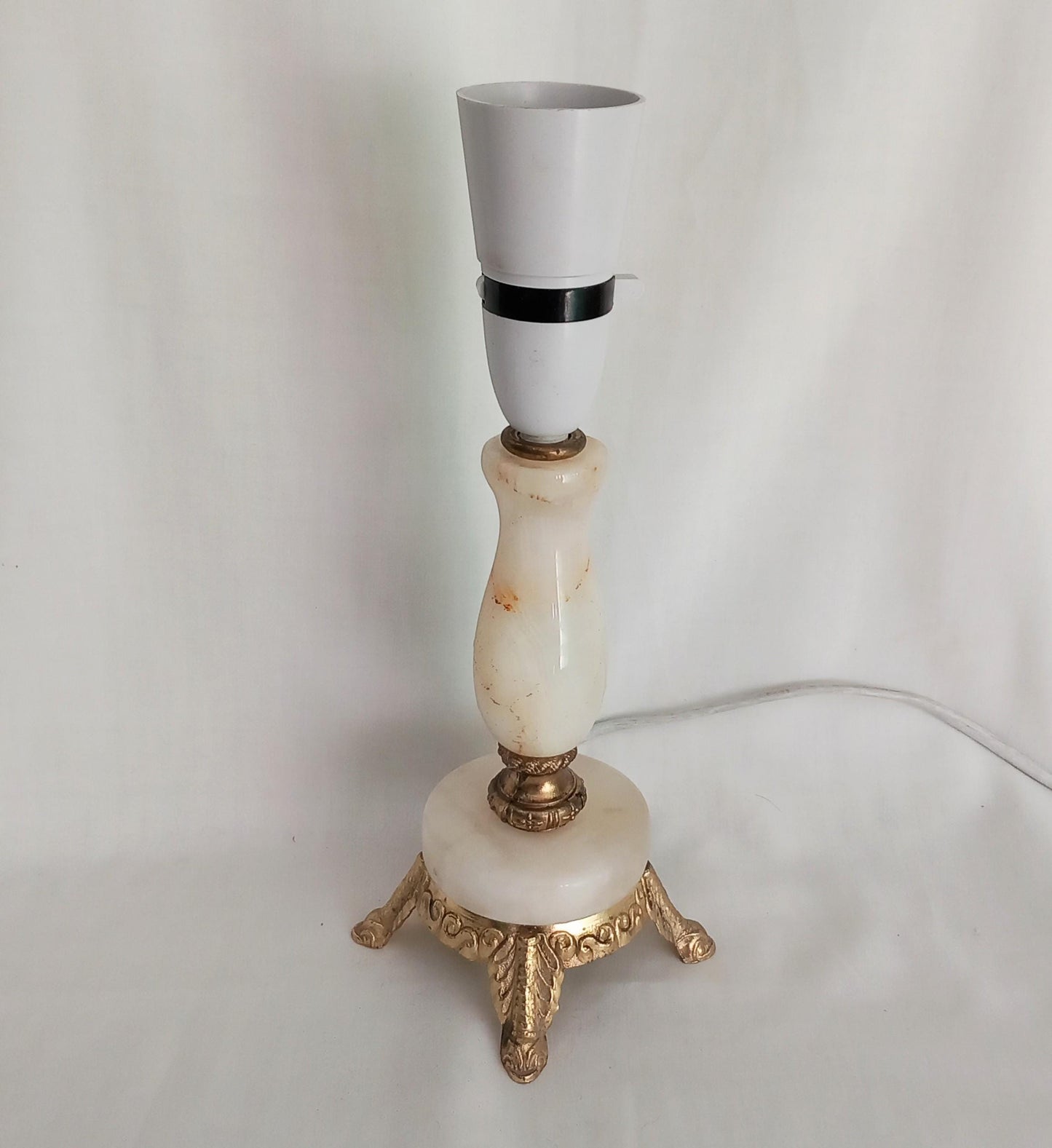 1970s Yellow Onyx & Brass Rococo Style Table Lamp With Fish Shaped Feet