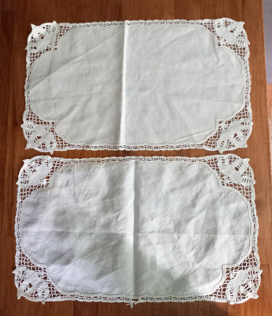 Pair of vintage Edwardian white cotton doily cloths with hand made lace edge