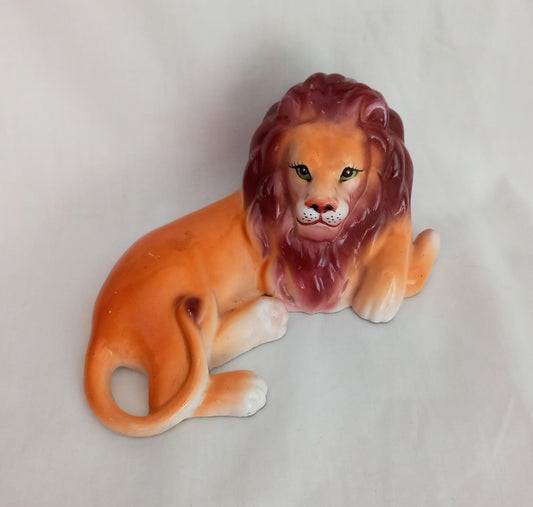 Mid Century kitsch Chinese ceramic lion statue