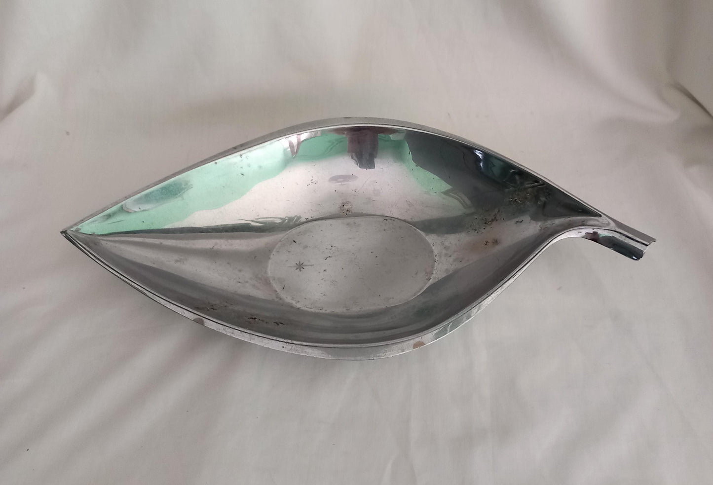 1970s silver chrome plated metal leaf fruit bowl
