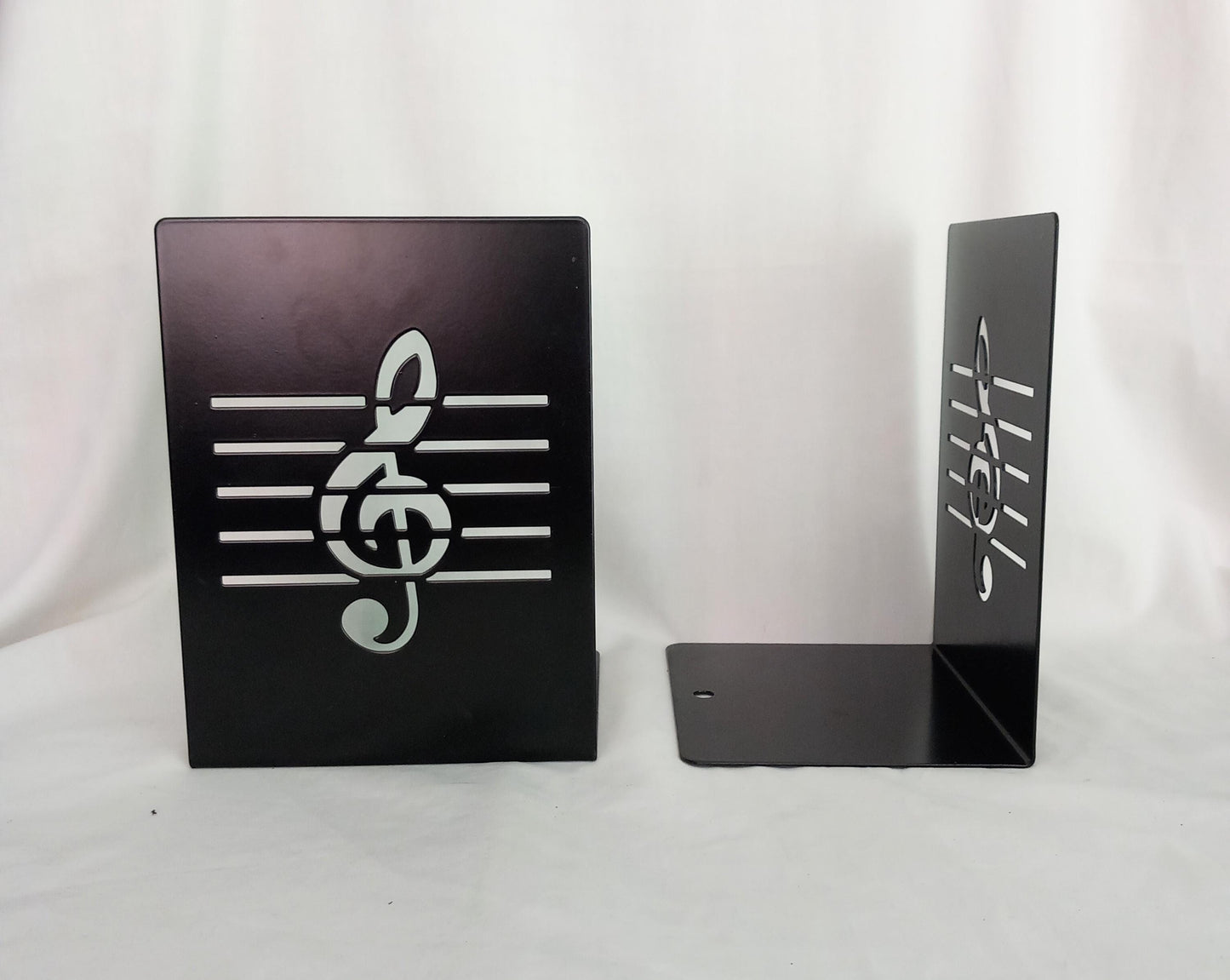 Pair of black metal musical note bookends