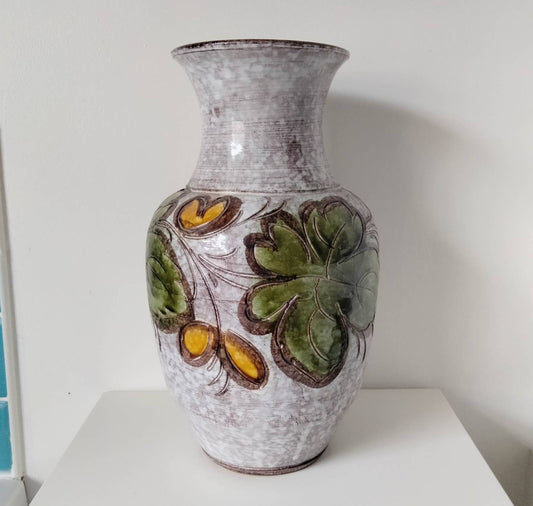 Mid century green and white leaf design large Italian vase